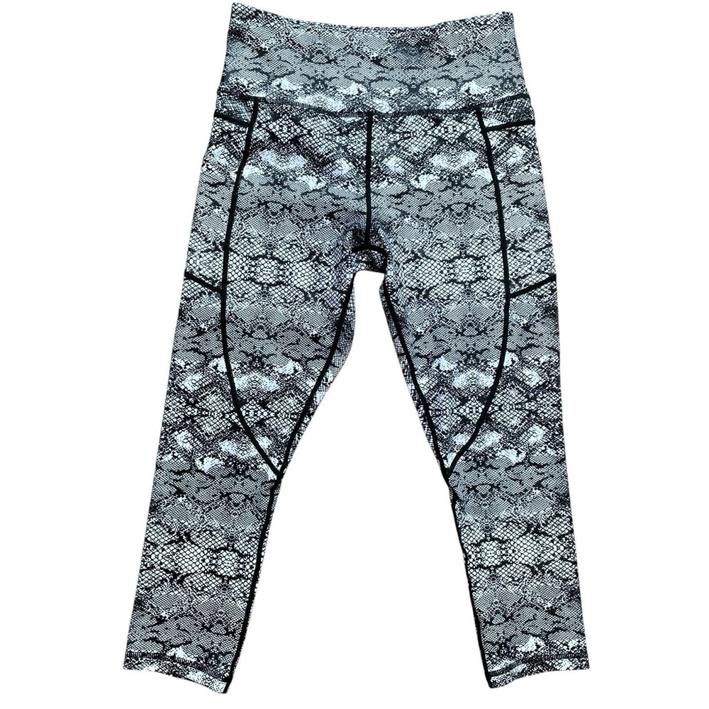 Zyia Active Cobra Metallic Cropped Light n Tight Leggings Black White Sz. 6-8